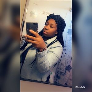 Meet your Posher, Nyla